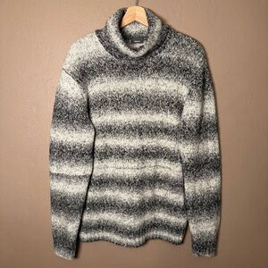 Mexx Black & Gray Striped Chunky Knit Thick Turtleneck Sweater Size Large Comfy
